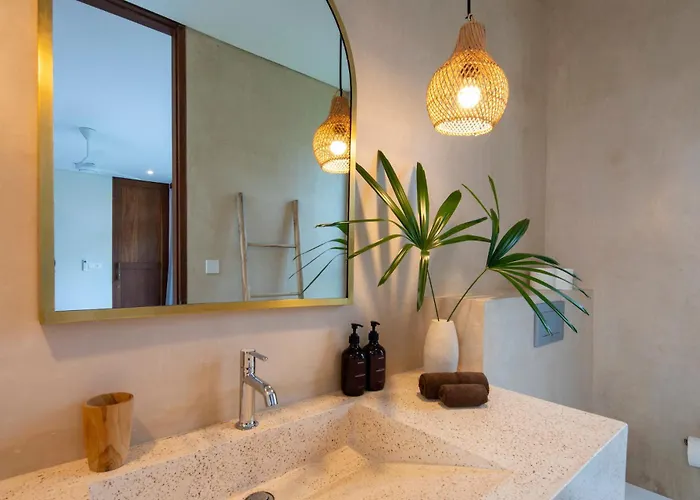 Villa Bloom *